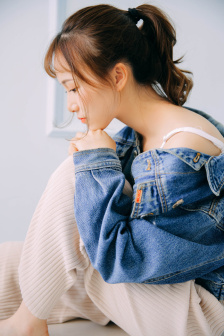 老婆出轨时接听老公电话